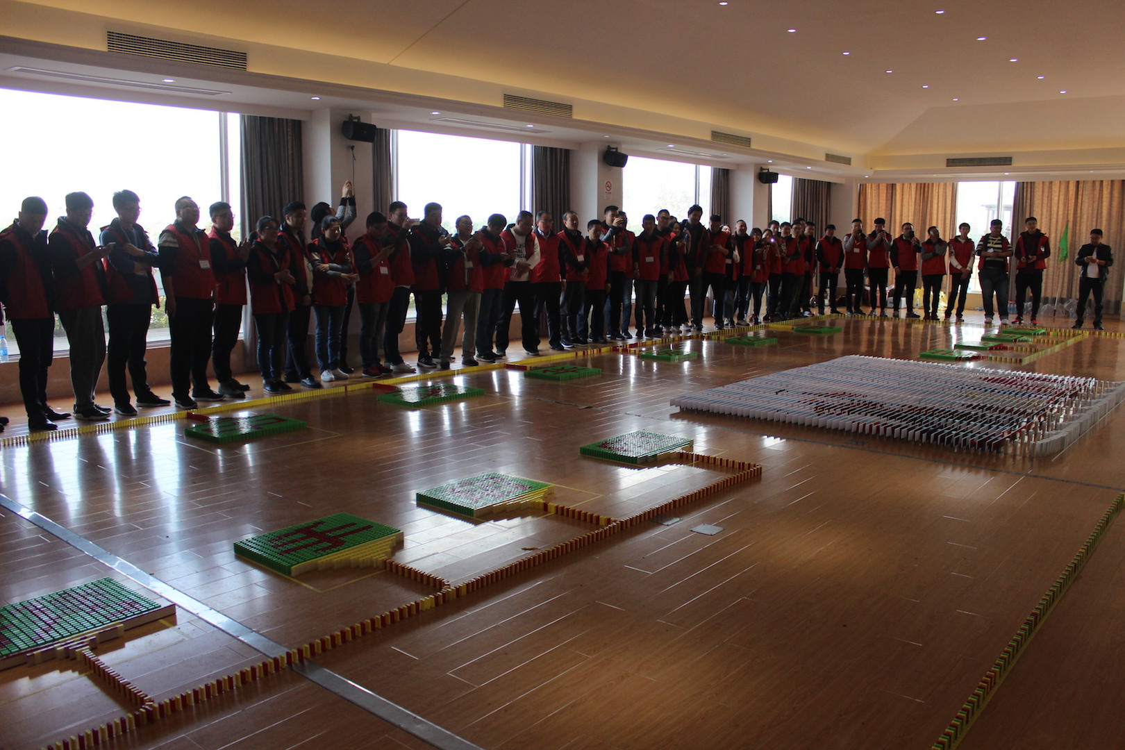 团队多米诺骨牌